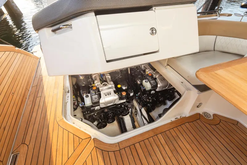 Slide: The Image of Engine Room - 31
