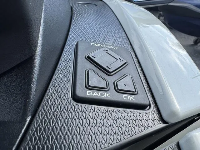 Slide: The Image of Yamaha VX Cruiser HO 2025 - 15