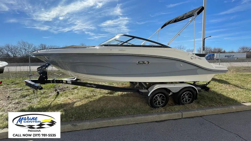 The Image of Sea Ray SPX 190 2025 - 1