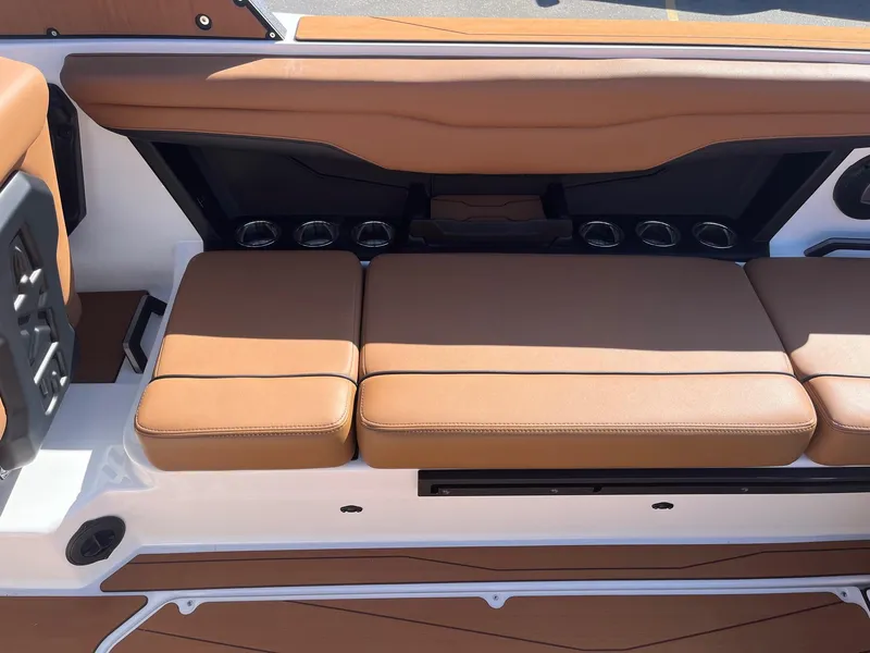 Slide: The Image of Axis Wake Research T235 2025 - 21