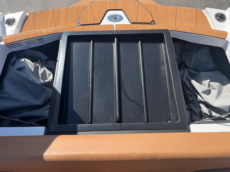 Slide: The Image of Axis Wake Research T235 2025 - 33