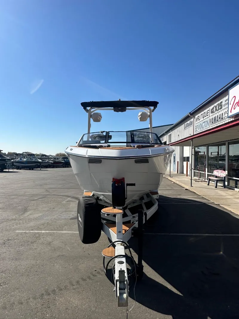 Slide: The Image of Malibu 26 LSV 2025 - 4