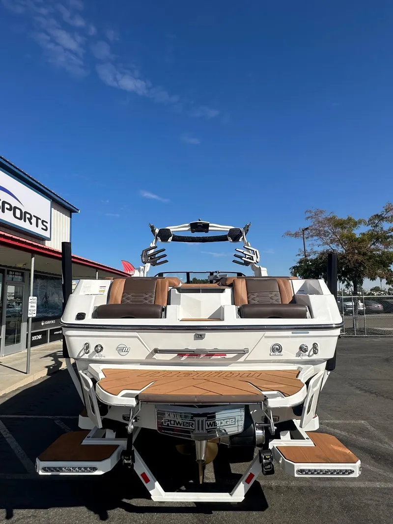 Slide: The Image of Malibu 26 LSV 2025 - 8