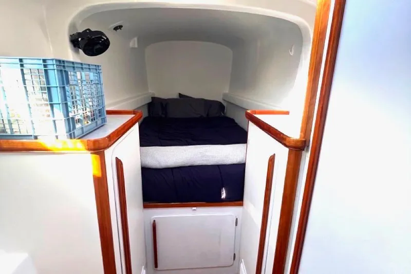 Slide: The Image of Cozy cabin interior of 2007 Morrelli & Melvin Shooting Star yacht. - 42