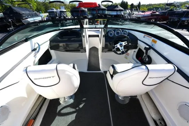 Slide: The Image of Sea Ray 190 Sport 2012 - 4