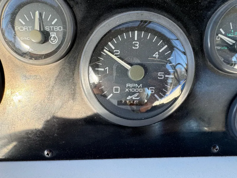 Slide: The Image of Tachometer of 1996 Sea Ray 400 Sedan Bridge showing RPM readings. - 20
