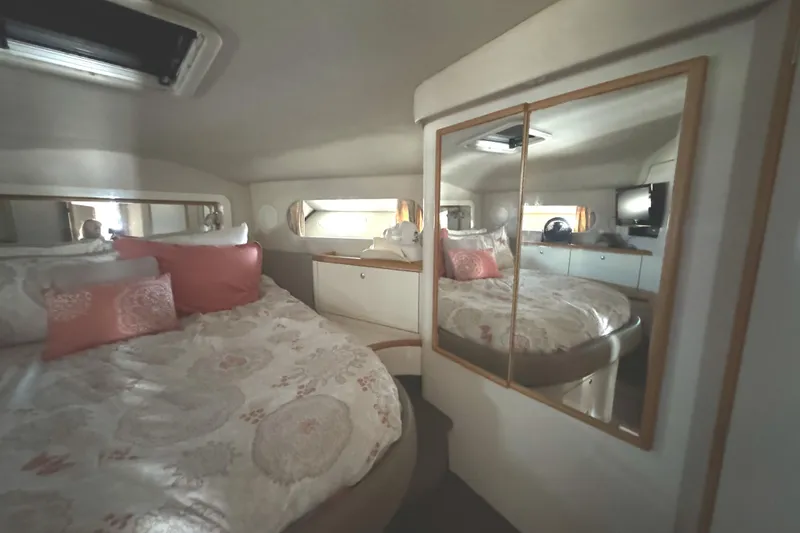 Slide: The Image of Sea Ray 400 Sedan Bridge 1996 - 55