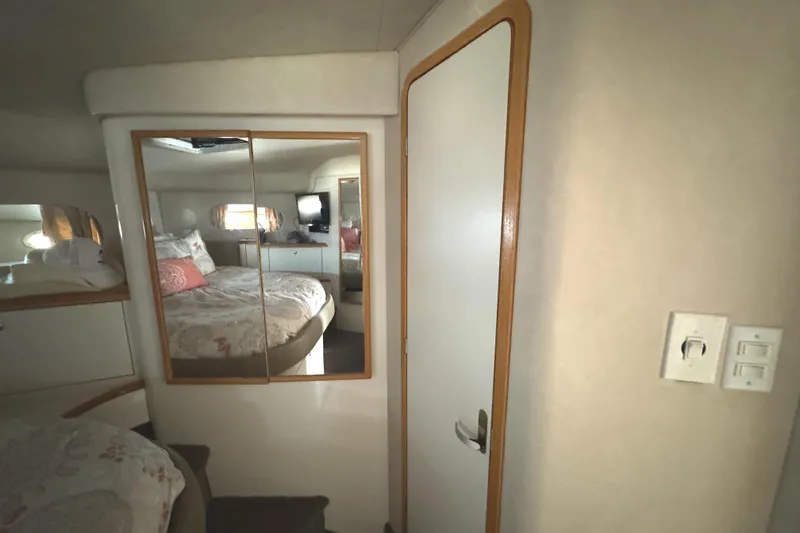 Slide: The Image of Sea Ray 400 Sedan Bridge 1996 - 56