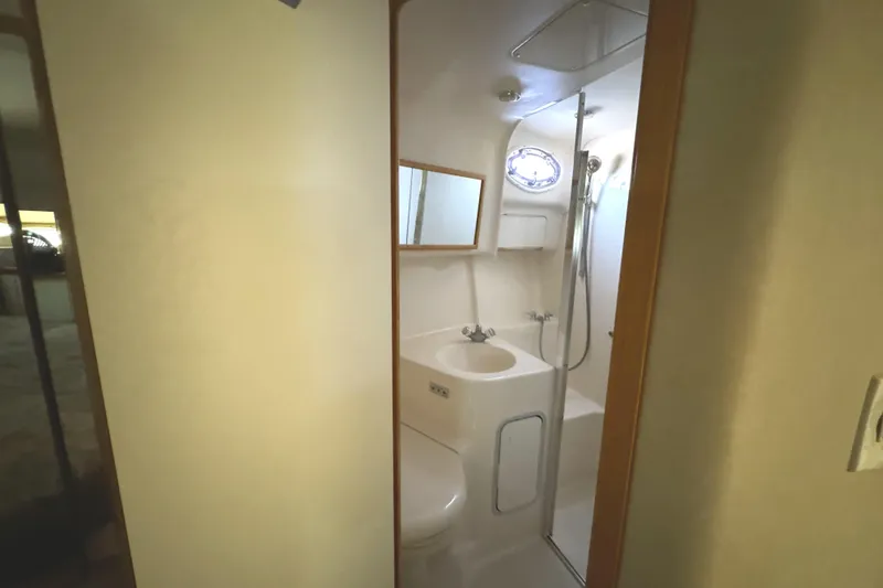 Slide: The Image of Sea Ray 400 Sedan Bridge 1996 - 58