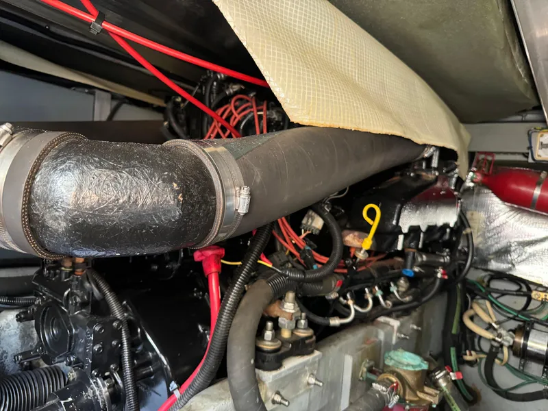 Slide: The Image of Sea Ray 400 Sedan Bridge 1996 - 61