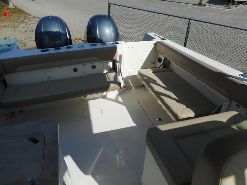 Slide: The Image of Port Lounger - 22