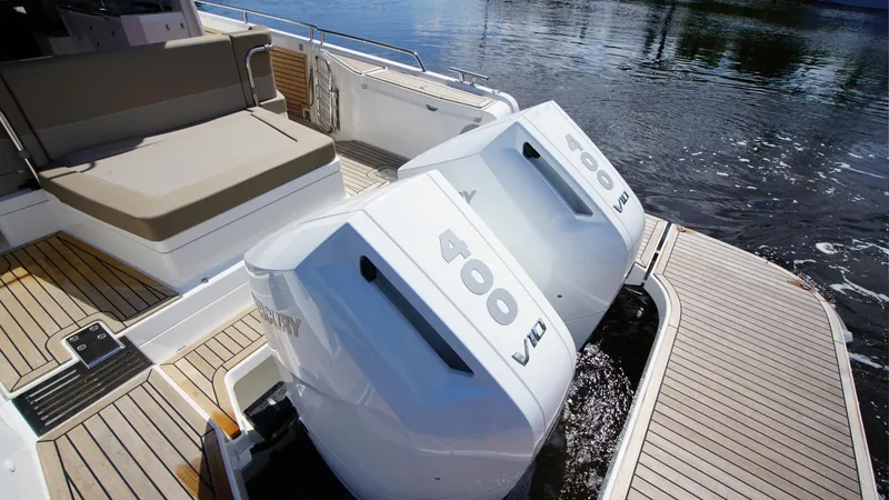 Slide: The Image of 2025 Nimbus Weekender 11 #42 - 14