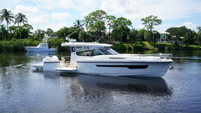 Slide: The Image of 2025 Nimbus Weekender 11 #42 - 28