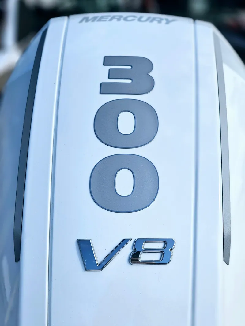 Slide: The Image of Mercury 300 V8 engine on 2025 Monterey 235SS boat. - 2