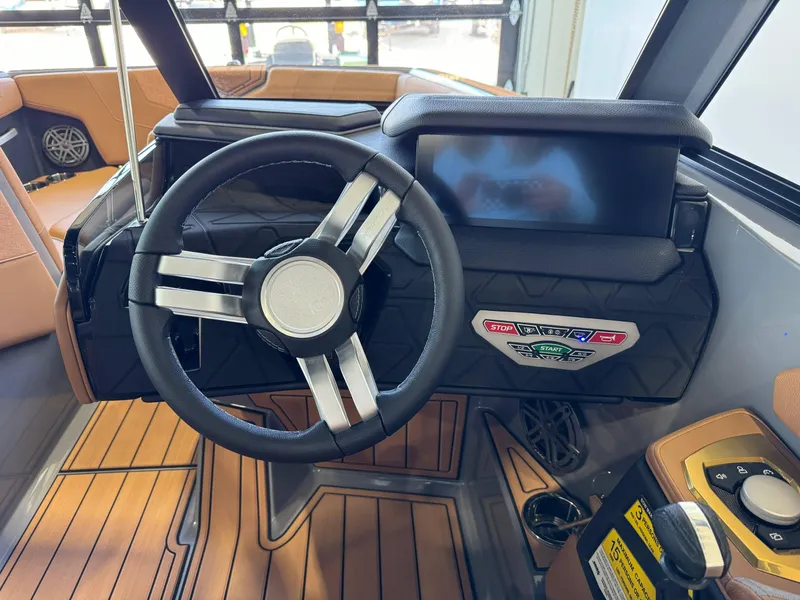 Slide: The Image of Nautique Super Air Nautique GS22 2025 - 24