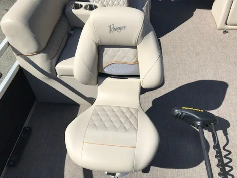 Slide: The Image of Ranger 200 F 2019 - 7