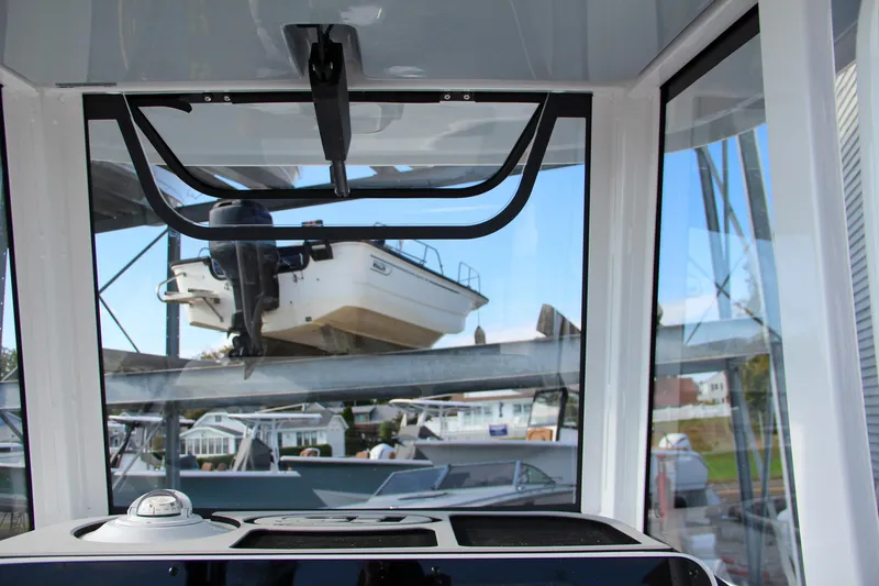 Slide: The Image of Sea Hunt Ultra 265 SE 2025 - 51