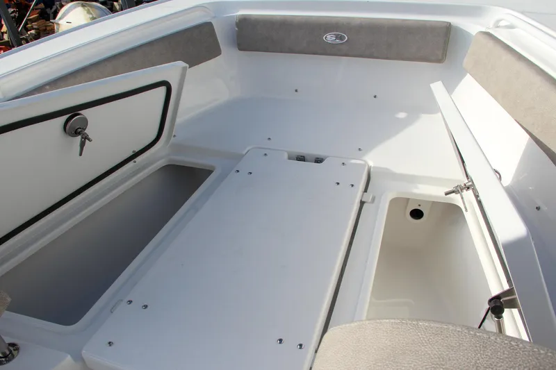 Slide: The Image of Sea Hunt Ultra 265 SE 2025 - 55