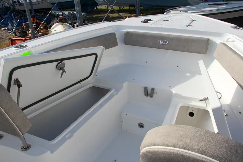 Slide: The Image of Sea Hunt Ultra 265 SE 2025 - 56