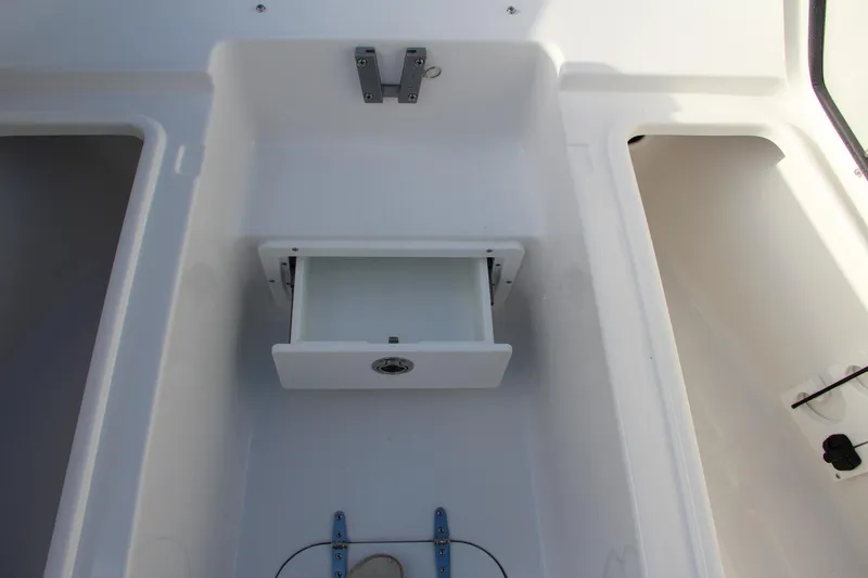 Slide: The Image of Sea Hunt Ultra 265 SE 2025 - 59