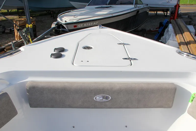 Slide: The Image of Sea Hunt Ultra 265 SE 2025 - 60