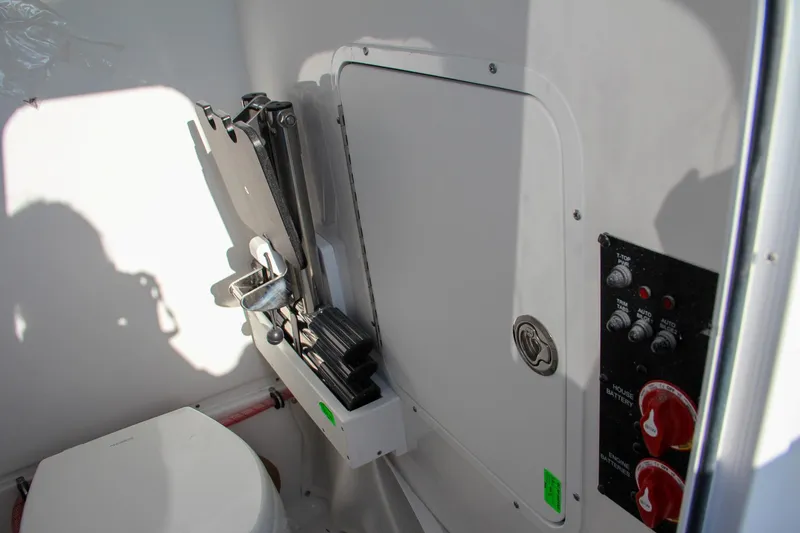 Slide: The Image of Sea Hunt Ultra 265 SE 2025 - 64