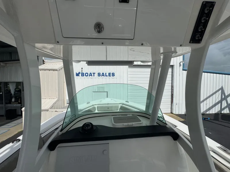 Slide: The Image of 2022 Sea Pro 259 Center Console boat at sales dock. - 29