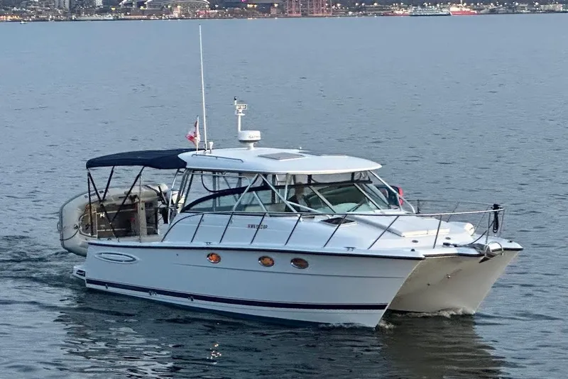 The Image of 2006 Glacier Bay 3470 Ocean Runner cruising on calm waters. - 0
