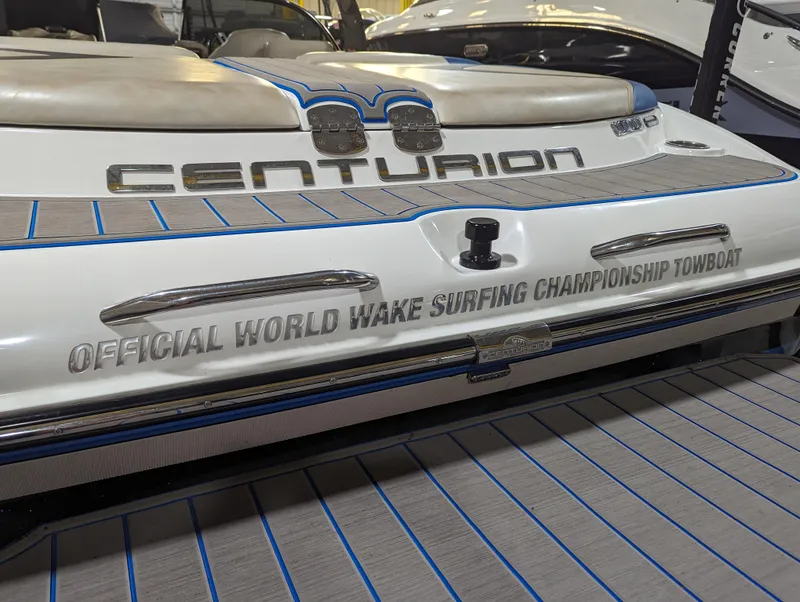 Slide: The Image of 2014 Centurion Enzo SV233, official World Wake Surfing Championship towboat, rear view. - 21