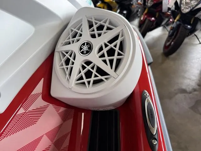 Slide: The Image of Yamaha VX Limited 2025 - 6