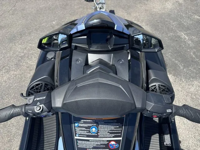 Slide: The Image of Yamaha VX Cruiser 2025 - 8