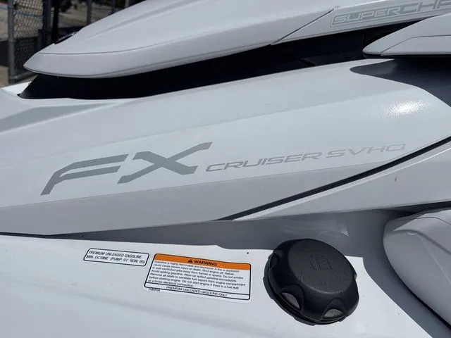 Slide: The Image of Yamaha FX Cruiser SVHO 2025 - 9