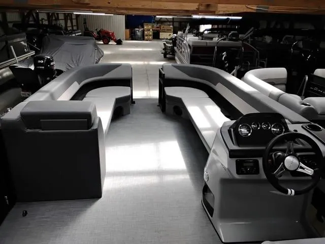 Slide: The Image of Lowe LS230W 2025 - 4