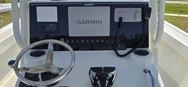 Slide: The Image of Parker Marine 2501 Parker 2022 - 69