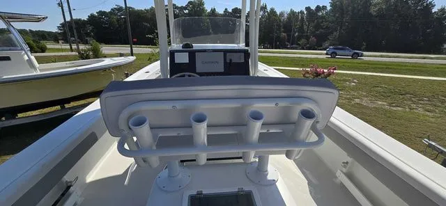 Slide: The Image of Parker Marine 2501 Parker 2022 - 88