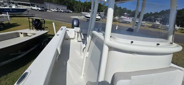 Slide: The Image of Parker Marine 2501 Parker 2022 - 93