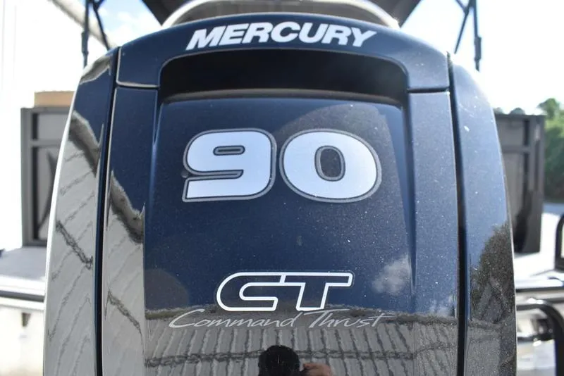 Slide: The Image of Mercury 90 CT Command Thrust outboard motor on Lowe LS190, 2025 model. - 7