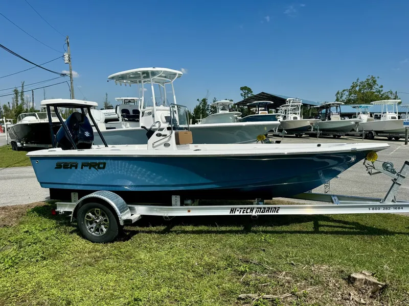 Slide: The Image of Sea Pro 172 Bay 2025 - 8