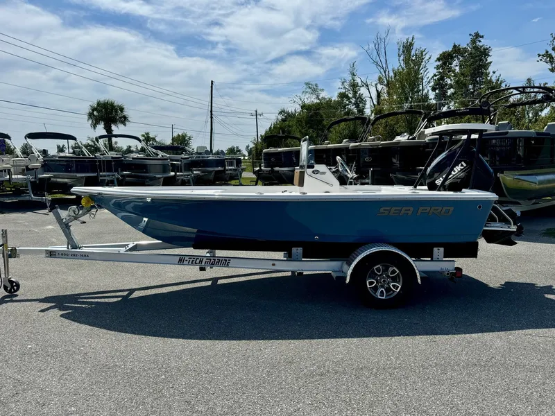 Slide: The Image of Sea Pro 172 Bay 2025 - 9