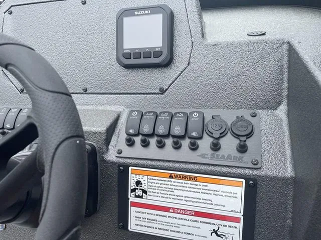 Slide: The Image of SeaArk Easy cat 2025 - 14