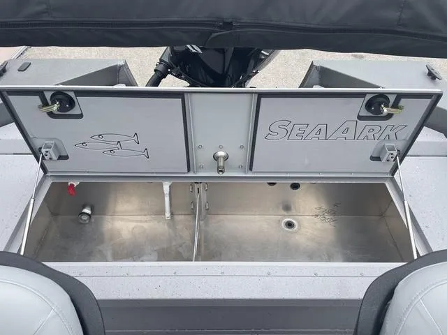 Slide: The Image of SeaArk Easy cat 2025 - 19