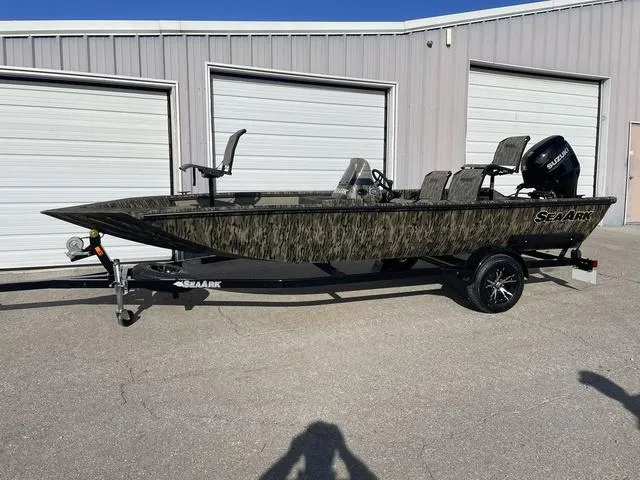 The Image of SeaArk Shadow 18 SC 2024 - 1