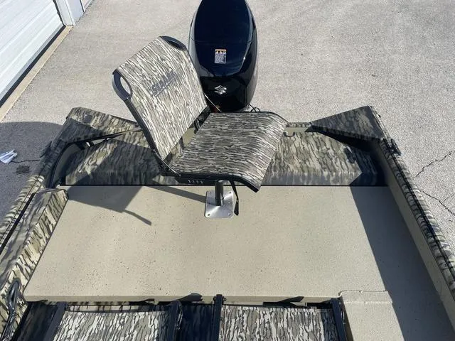 Slide: The Image of SeaArk Shadow 18 SC 2024 - 19