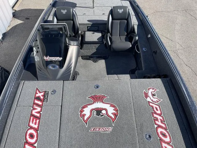 Slide: The Image of Phoenix Bass Boat 920 Elite 2022 - 10