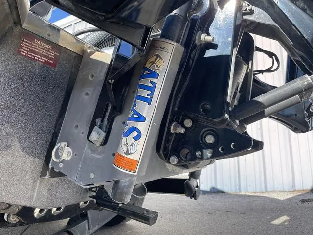 Slide: The Image of Phoenix Bass Boat 920 Elite 2022 - 5