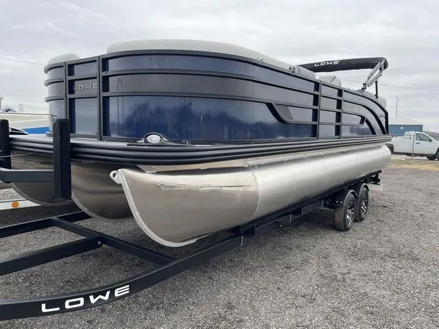 Slide: The Image of Lowe SS230W 2024 - 5