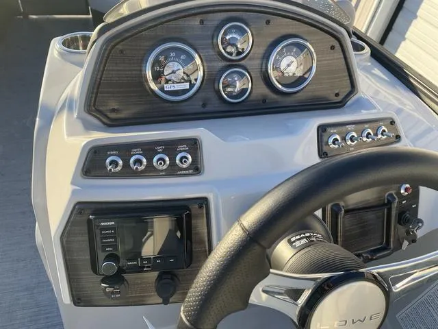 Slide: The Image of Lowe SS230W 2024 - 14