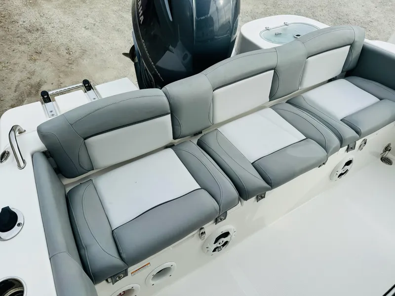 Slide: The Image of NauticStar 2102 Legacy 2022 - 50