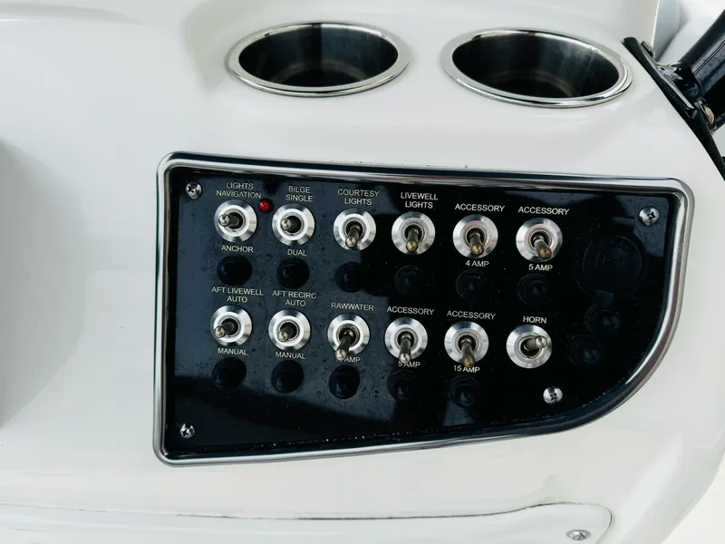 Slide: The Image of NauticStar 2102 Legacy 2022 - 53