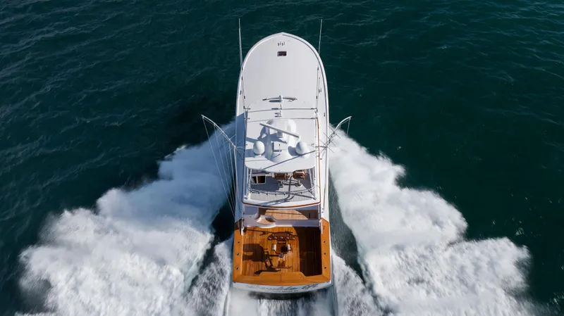 Winter Custom 62 Convertible 2008 for Sale | MarineSource